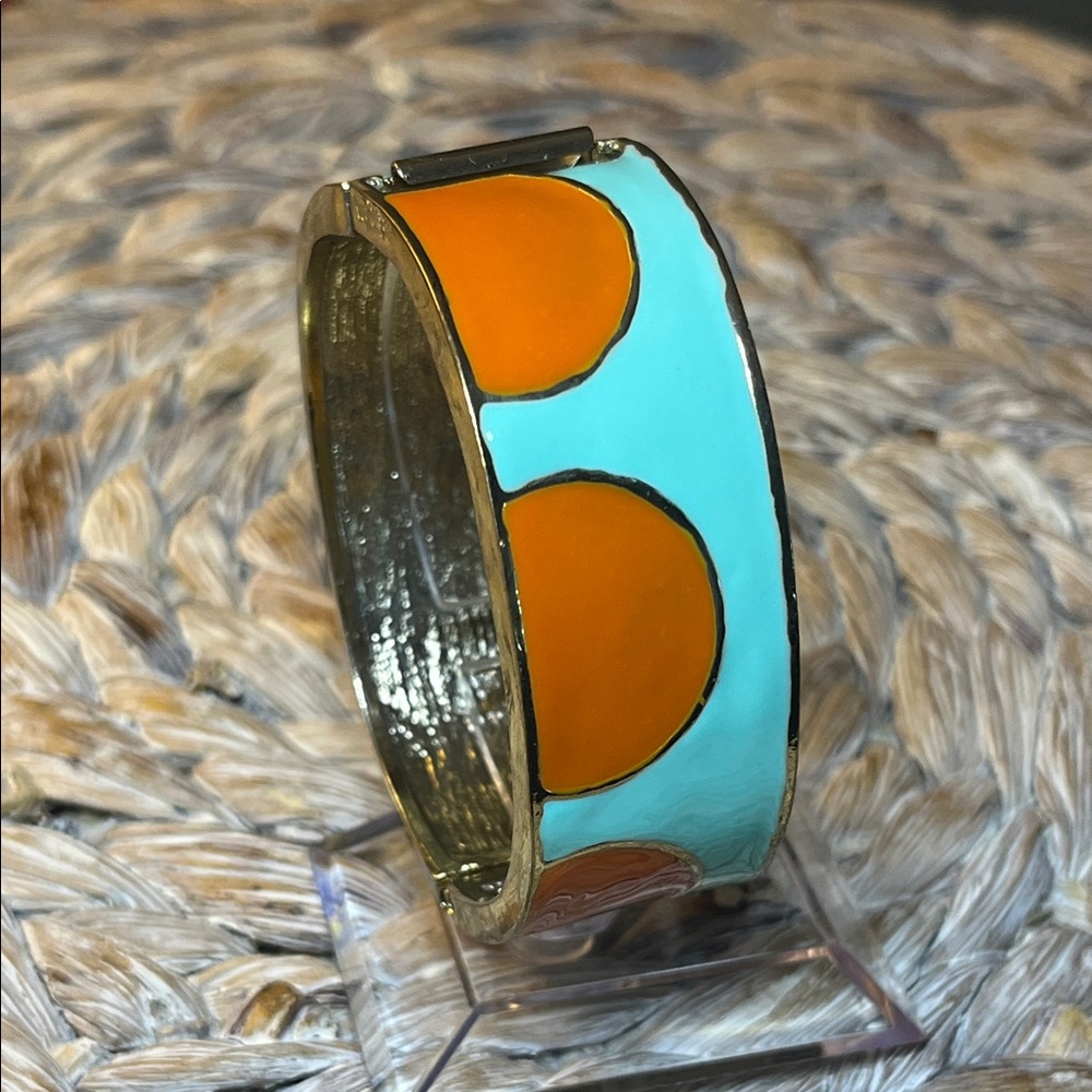 Retro Hinged Cuff Bangle Bracelet